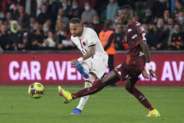 世界杯-中国男篮惨败菲律宾 彻底无缘巴黎奥运