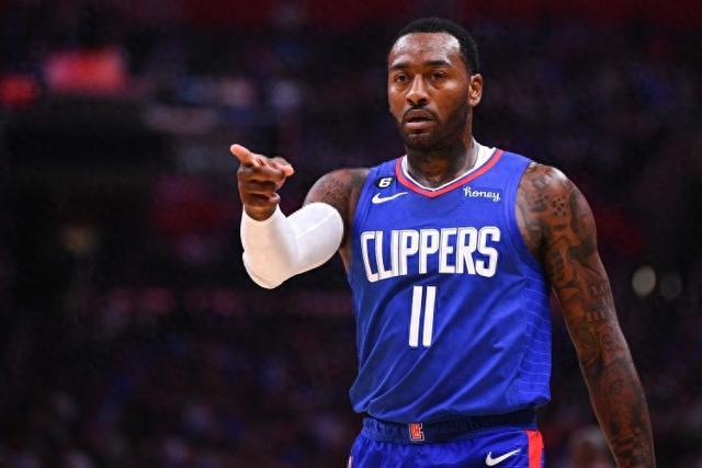 曼联11月最佳候选：奥纳纳、马兹拉维、迪亚洛