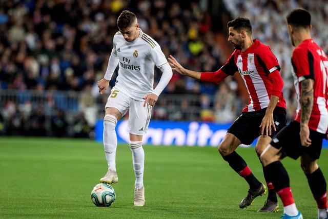 雄鹿胜活塞7连胜晋级淘汰赛 骑士送奇才15连败